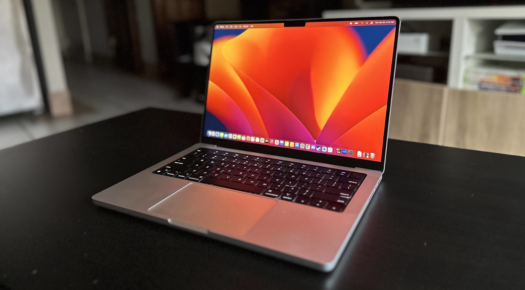 Hơn một thập kỷ tr&ocirc;i qua kể từ khi Surface ra đời, tại sao laptop cảm ứng vẫn chưa thể thay thế laptop truyền thống?- Ảnh 3.