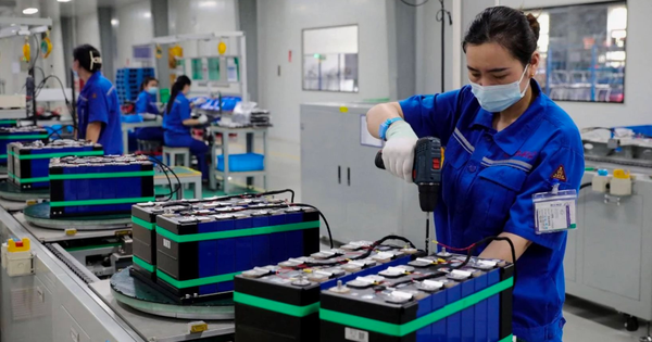 Trung Quốc nắm giữ 'chìa khoá' quan trọng của ngành xe điện, khiến Mỹ cũng phải lo ngại: Dùng thứ bỏ đi để sản xuất pin lithium giá rẻ, dung lượng vượt trội so với loại đang có- Ảnh 1. Trung Quốc nắm giữ 'chìa khoá' quan trọng của ngành xe điện, khiến Mỹ cũng phải lo ngại: Dùng thứ bỏ đi để sản xuất pin lithium giá rẻ, dung lượng vượt trội so với loại đang có- Ảnh 1.