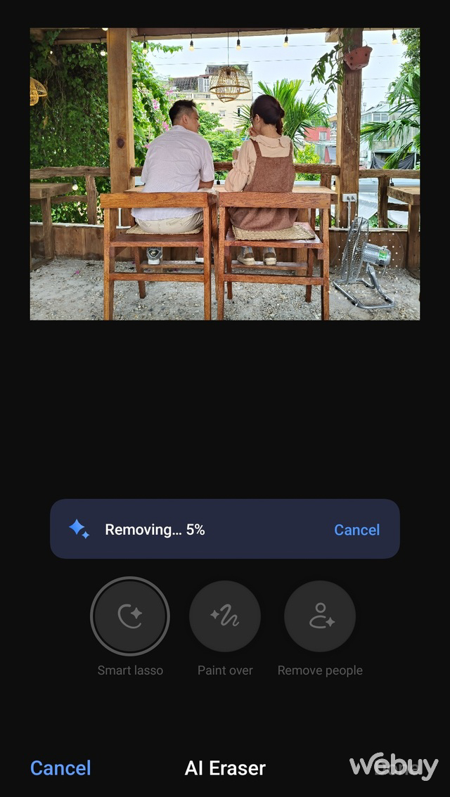 Đi c&agrave; ph&ecirc; chụp ảnh với 'người thương' bị lỗi, c&aacute;nh 'm&agrave;y r&acirc;u' t&igrave;m ra c&aacute;ch sửa bằng AI- Ảnh 3.