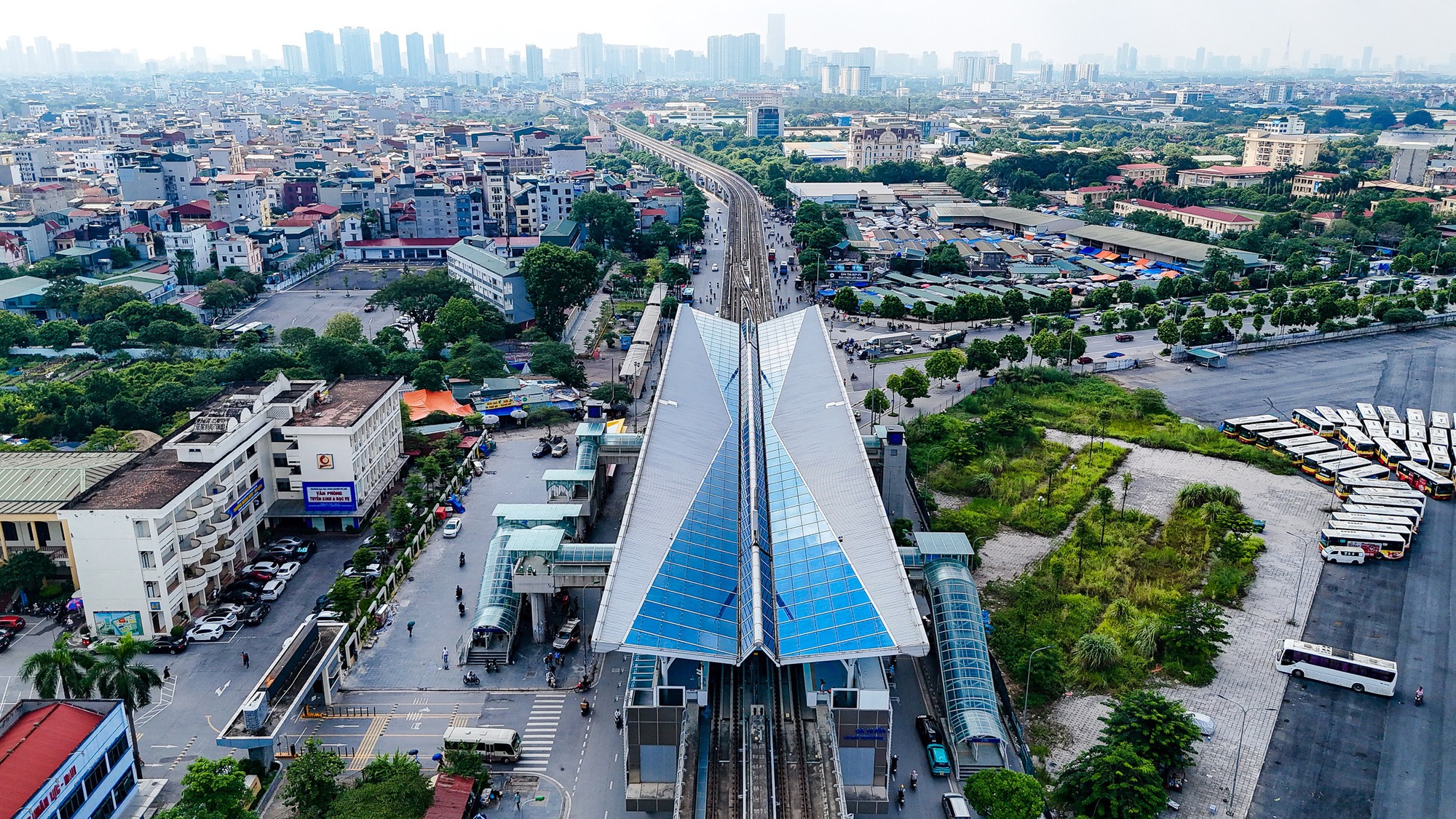 "Đột nhập" truyến metro Nhổn - ga Hà Nội trước ngày vận hành thương mại- Ảnh 1. "Đột nhập" truyến metro Nhổn - ga Hà Nội trước ngày vận hành thương mại- Ảnh 1.