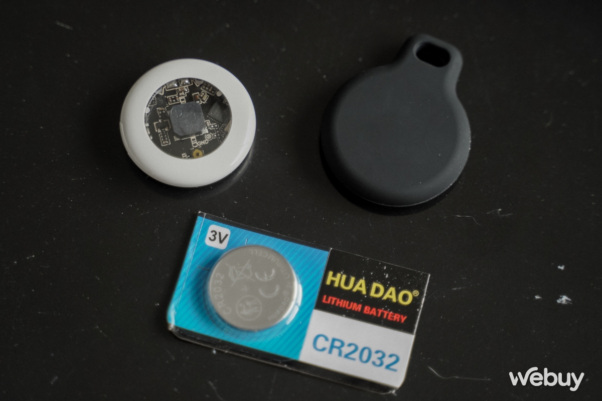 Dùng thử Smart Tag Hoco E91: Tương thích Apple Find My, thiết kế trong suốt, tặng case silicon và pin phụ, giá chỉ khoảng 150.000đ- Ảnh 2. Dùng thử Smart Tag Hoco E91: Tương thích Apple Find My, thiết kế trong suốt, tặng case silicon và pin phụ, giá chỉ khoảng 150.000đ- Ảnh 2.