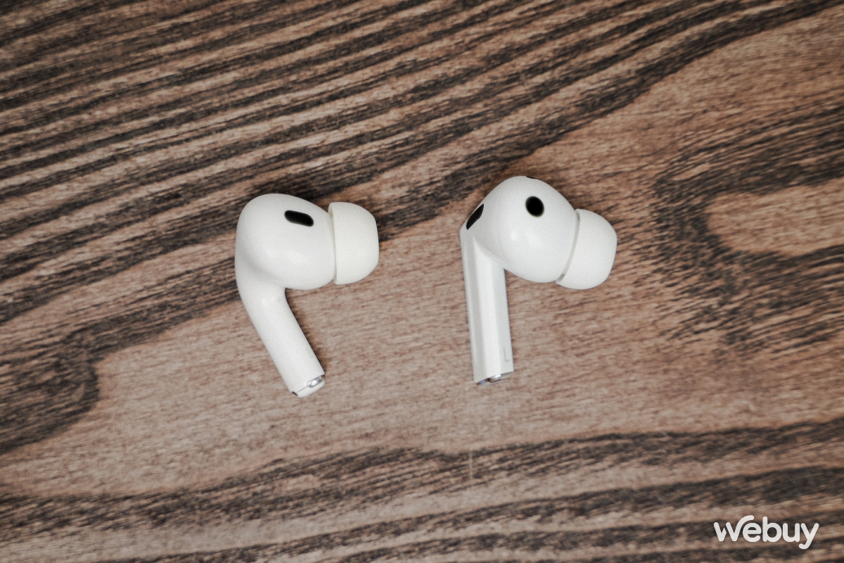 Galaxy Buds3 Pro vs AirPods Pro 2: Samsung Đổi mới hoàn toàn, nhưng đã đủ Sáng tạo để cạnh tranh với Apple?- Ảnh 3. Galaxy Buds3 Pro vs AirPods Pro 2: Samsung Đổi mới hoàn toàn, nhưng đã đủ Sáng tạo để cạnh tranh với Apple?- Ảnh 3.
