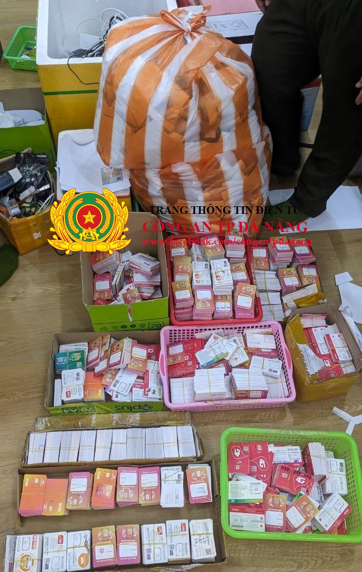 Bắt h&agrave;ng loạt đường d&acirc;y tội phạm mạng: "Hack 1.000 Facebook", "b&aacute;n hồ sơ của 10.000 người, 20.000 t&agrave;i khoản", lừa đảo tiền tỷ của h&agrave;ng ngh&igrave;n nạn nh&acirc;n- Ảnh 3.