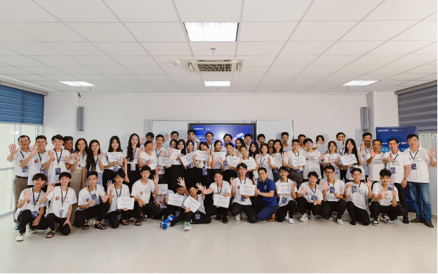 Góc chứng minh cùng Solve For Tomorrow 2024: Học trò Việt sáng tạo không phải dạng vừa đâu- Ảnh 4. Góc chứng minh cùng Solve For Tomorrow 2024: Học trò Việt sáng tạo không phải dạng vừa đâu- Ảnh 4.