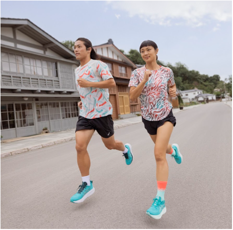 Vừa ra mắt, giày chạy bộ Gel-Nimbus™ 27 ghi điểm với sự thoải mái vượt trội- Ảnh 4. Vừa ra mắt, giày chạy bộ Gel-Nimbus™ 27 ghi điểm với sự thoải mái vượt trội- Ảnh 4.