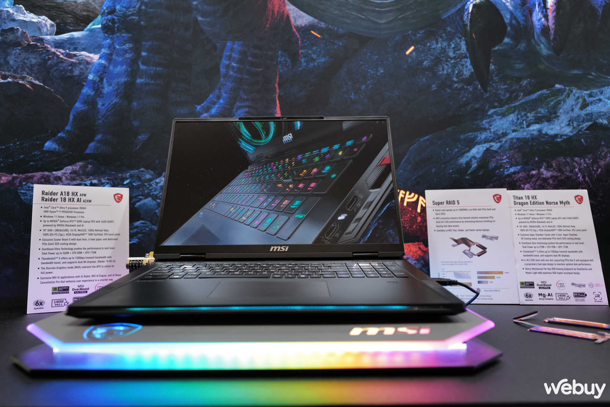 Cận cảnh &ldquo;Rồng Bắc &Acirc;u&rdquo; MSI Titan 18 HX Dragon Edition: Si&ecirc;u laptop mạnh mẽ với Intel Core Ultra 9 285HX, Nvidia RTX 5090 v&agrave; thiết kế &ldquo;ngầu v&ocirc; đối&rdquo;- Ảnh 17.