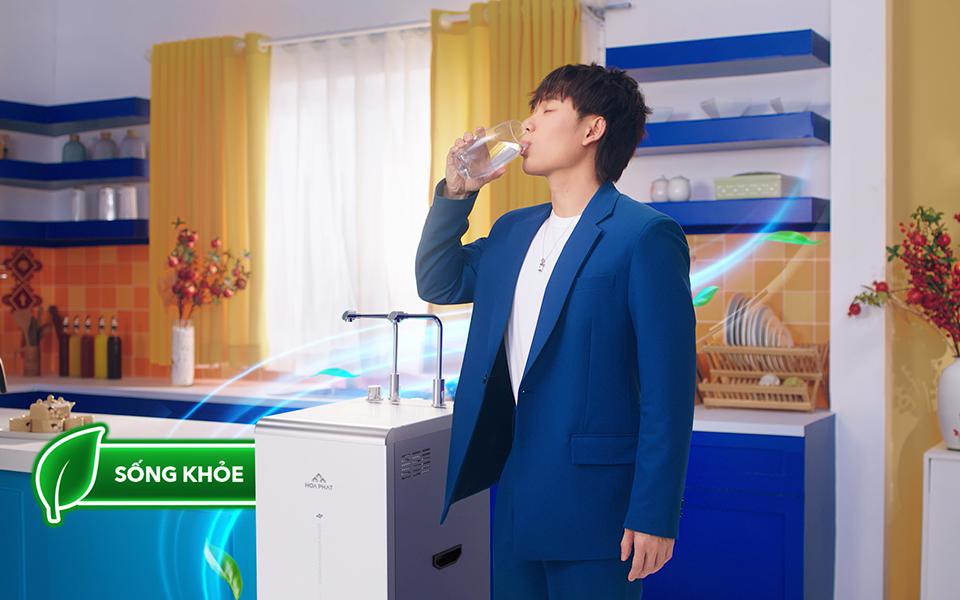 Xu hướng mua sắm Tết 2025: Ảnh hưởng gì hậu đại dịch Covid-19?- Ảnh 3. Xu hướng mua sắm Tết 2025: Ảnh hưởng gì hậu đại dịch Covid-19?- Ảnh 3.