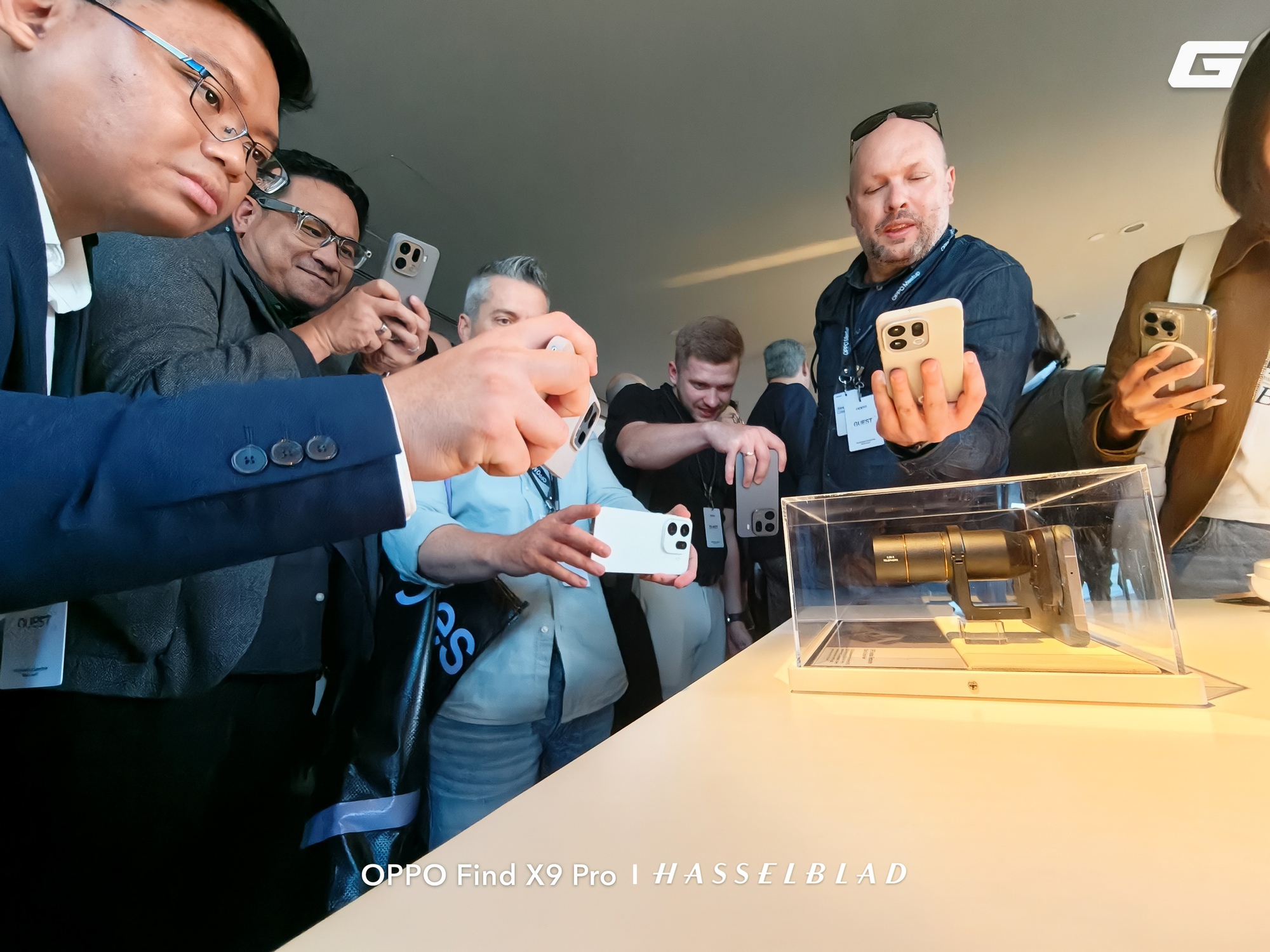 Máy ảnh hỏng, tôi "bất đắc dĩ" dùng OPPO Find X9 Pro để chụp ảnh trên tay OPPO Find X9 Pro – và tôi cảm thấy vô cùng hối hận - Ảnh 17. Máy ảnh hỏng, tôi "bất đắc dĩ" dùng OPPO Find X9 Pro để chụp ảnh trên tay OPPO Find X9 Pro – và tôi cảm thấy vô cùng hối hận - Ảnh 17.