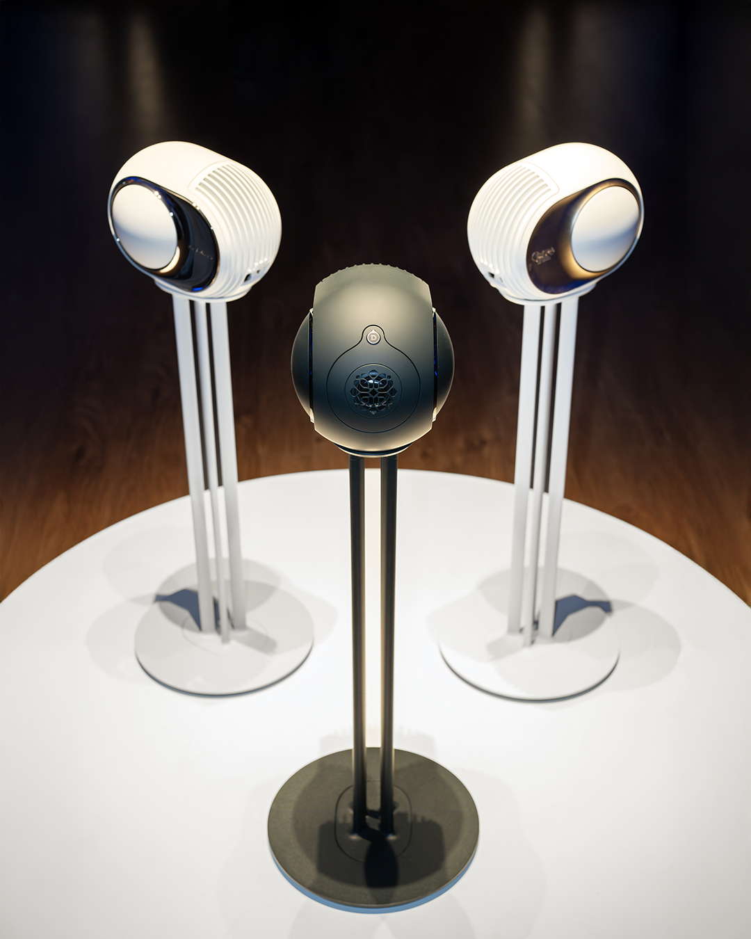 Suboi và 2Pillz xuất hiện tại sự kiện ra mắt dòng loa cao cấp Devialet Phantom Ultimate tại Việt Nam- Ảnh 6. Suboi và 2Pillz xuất hiện tại sự kiện ra mắt dòng loa cao cấp Devialet Phantom Ultimate tại Việt Nam- Ảnh 6.