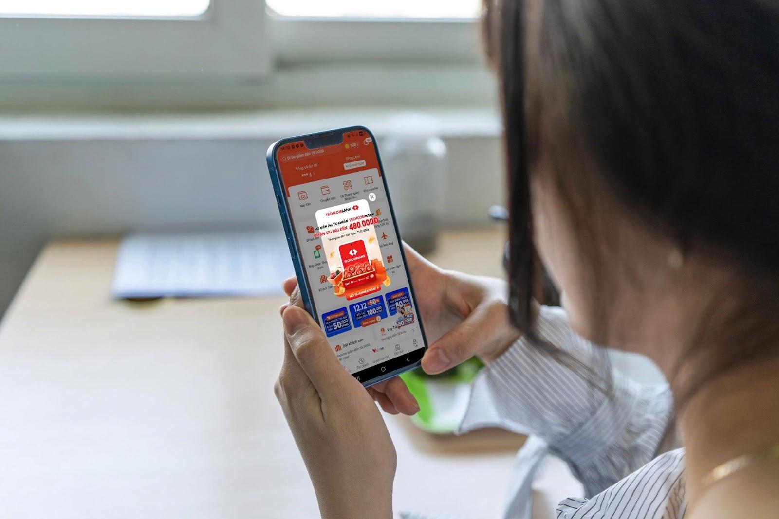 Ngân hàng liên kết với ví điện tử: Dùng sao để có lợi nhất?- Ảnh 2. Ngân hàng liên kết với ví điện tử: Dùng sao để có lợi nhất?- Ảnh 2.