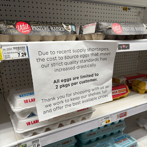 Khủng hoảng trứng ở Mỹ: Giá tăng đến 42.500 đồng/quả, nhiều nơi không có để mua, nguyên nhân do đâu và khi nào mới ổn?- Ảnh 7. Khủng hoảng trứng ở Mỹ: Giá tăng đến 42.500 đồng/quả, nhiều nơi không có để mua, nguyên nhân do đâu và khi nào mới ổn?- Ảnh 7.
