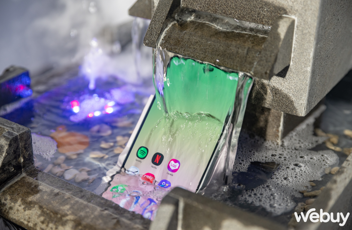 Ấn tượng đầu ti&ecirc;n về Galaxy A 2025: Thiết kế vươn tầm cao cấp, cấu h&igrave;nh mạnh, c&oacute; t&iacute;nh năng AI m&agrave; nh&oacute;m bạn n&agrave;o cũng cần- Ảnh 2.