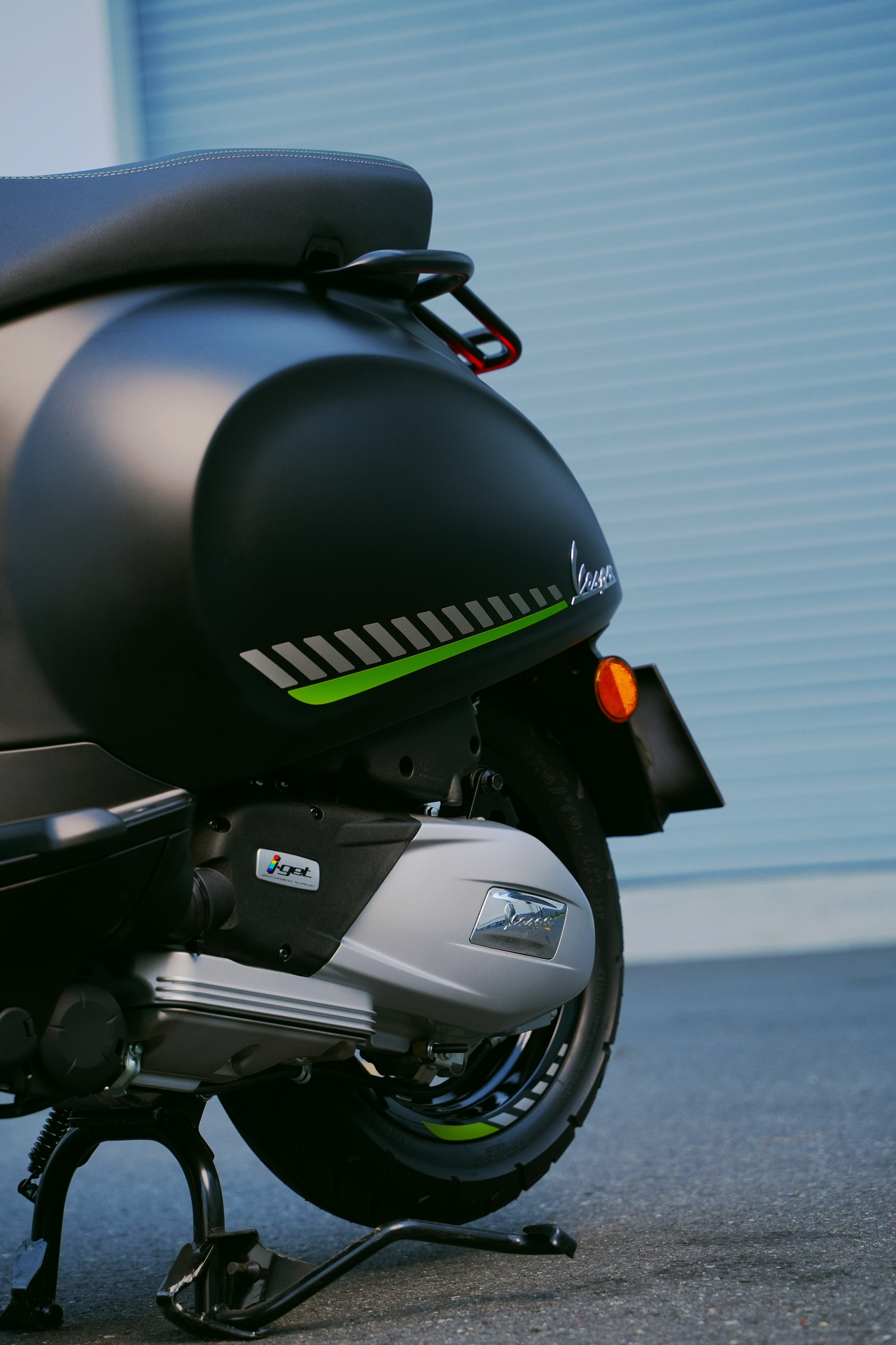 Vespa Sprint Tech ra mắt: Lần đầu Sprint có đèn viền, tích hợp điều hướng- Ảnh 9. Vespa Sprint Tech ra mắt: Lần đầu Sprint có đèn viền, tích hợp điều hướng- Ảnh 9.