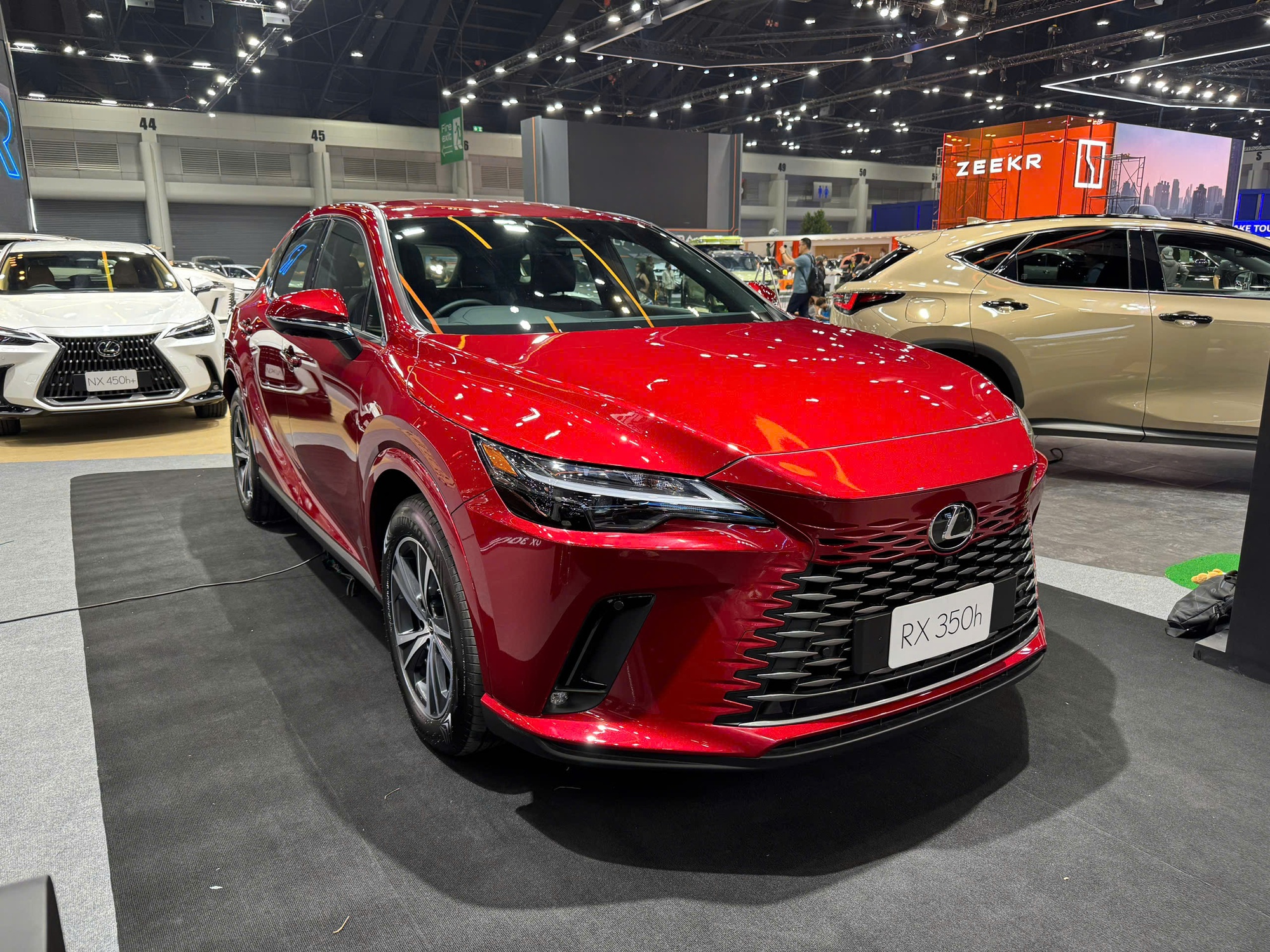 17 phút tua nhanh BIMS 2025: Triển lãm ô tô dễ đi, đáng xem với người Việt- Ảnh 9. 17 phút tua nhanh BIMS 2025: Triển lãm ô tô dễ đi, đáng xem với người Việt- Ảnh 9.