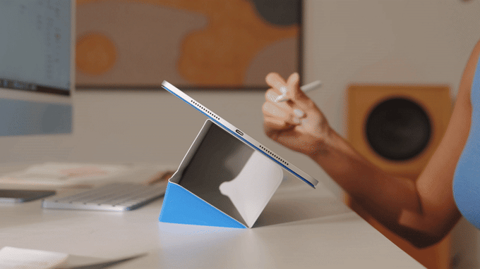 Moft lại g&acirc;y sốt với bao da iPad gập như Origami: N&acirc;ng, xoay, lật ngửa, mỏng nhẹ bền bỉ, ngon - bổ nhưng kh&ocirc;ng rẻ- Ảnh 2.