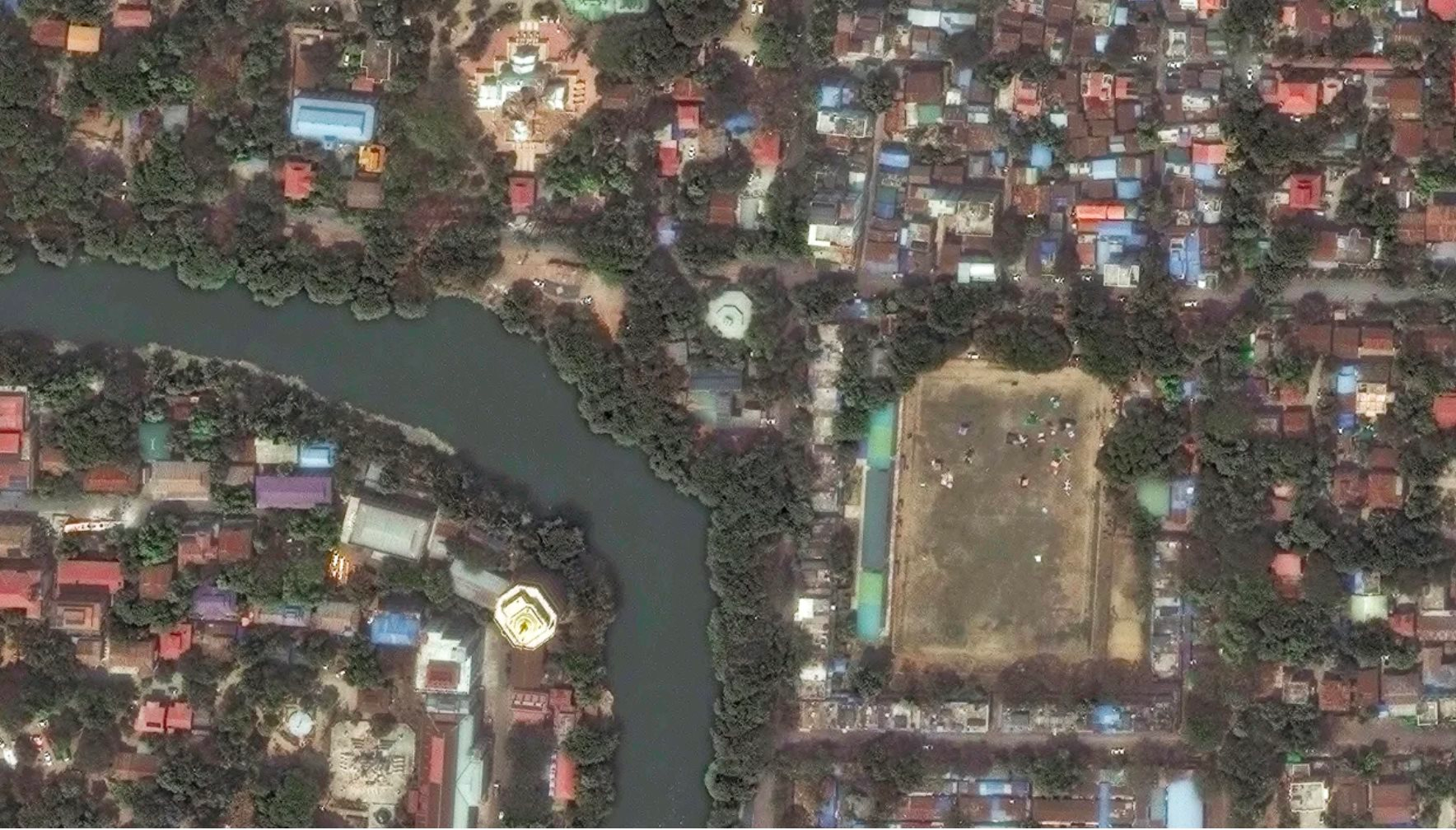 Bộ ảnh trước - sau hé lộ sức tàn phá của động đất Myanmar nhìn từ vũ trụ- Ảnh 8. Bộ ảnh trước - sau hé lộ sức tàn phá của động đất Myanmar nhìn từ vũ trụ- Ảnh 8.