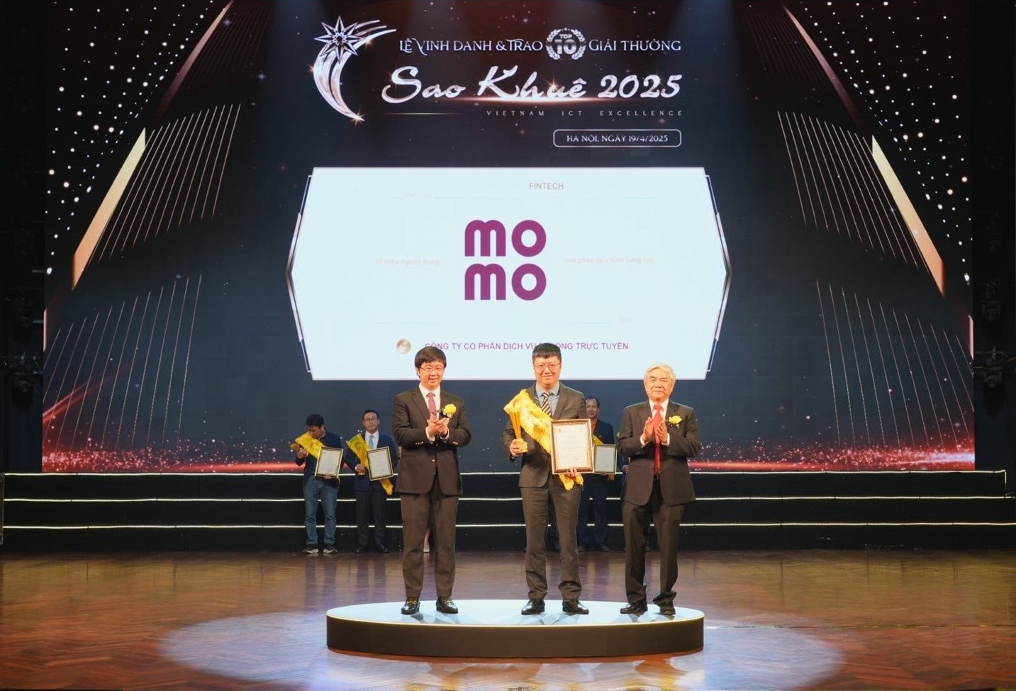 Lộ diện top 10 Sao Khu&ecirc; 2025: Một "kỳ l&acirc;n" c&oacute; mặt 3 năm liền, FPT c&oacute; 2 đại diện- Ảnh 3.