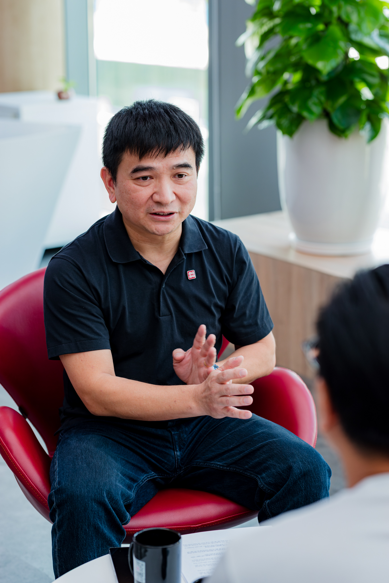 Từ cha đẻ Unikey đến Trưởng bộ phận AI của MoMo, ông Phạm Kim Long nói về cách làm AI cho người Việt: Từ cha đẻ Unikey đến Trưởng bộ phận AI của MoMo, ông Phạm Kim Long nói về cách làm AI cho người Việt: