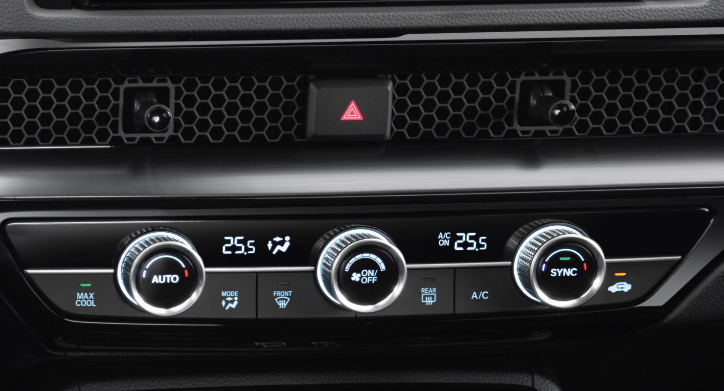 Ở Việt Nam có mẫu xe Nhật to ngang CX-5, đi phố ăn ít xăng hơn i10, đèn pha liếc theo cua như xe sang- Ảnh 7. Ở Việt Nam có mẫu xe Nhật to ngang CX-5, đi phố ăn ít xăng hơn i10, đèn pha liếc theo cua như xe sang- Ảnh 7.