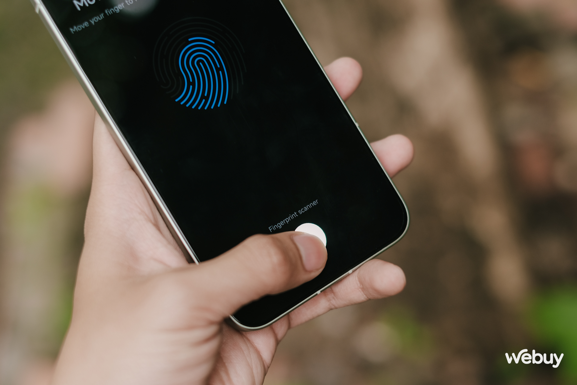 Trên tay điện thoại Trên tay điện thoại