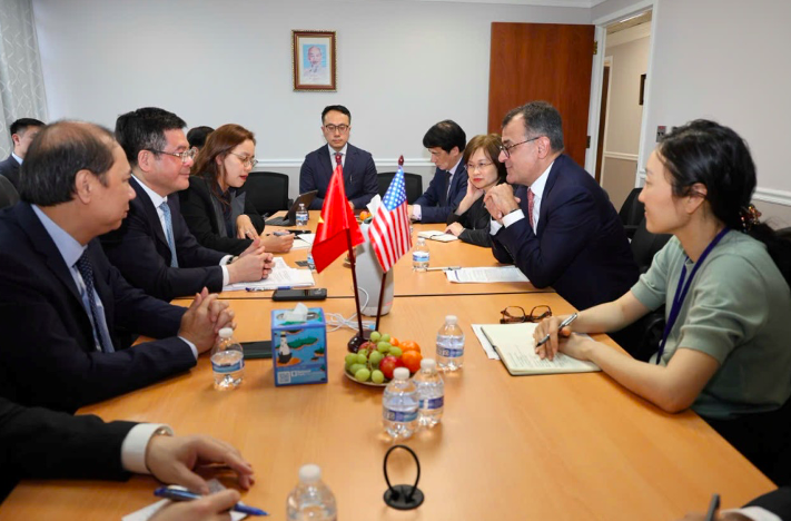 SpaceX đầu tư 1,5 tỉ USD, cung cấp kết nối internet băng thông rộng trên toàn quốc- Ảnh 2. SpaceX đầu tư 1,5 tỉ USD, cung cấp kết nối internet băng thông rộng trên toàn quốc- Ảnh 2.