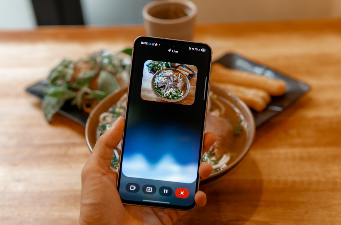 Gemini Live kết hợp với Awesome Intelligence tr&ecirc;n Galaxy A series mới: Trải nghiệm AI &ldquo;vừa tay&rdquo; cho người trẻ- Ảnh 3.