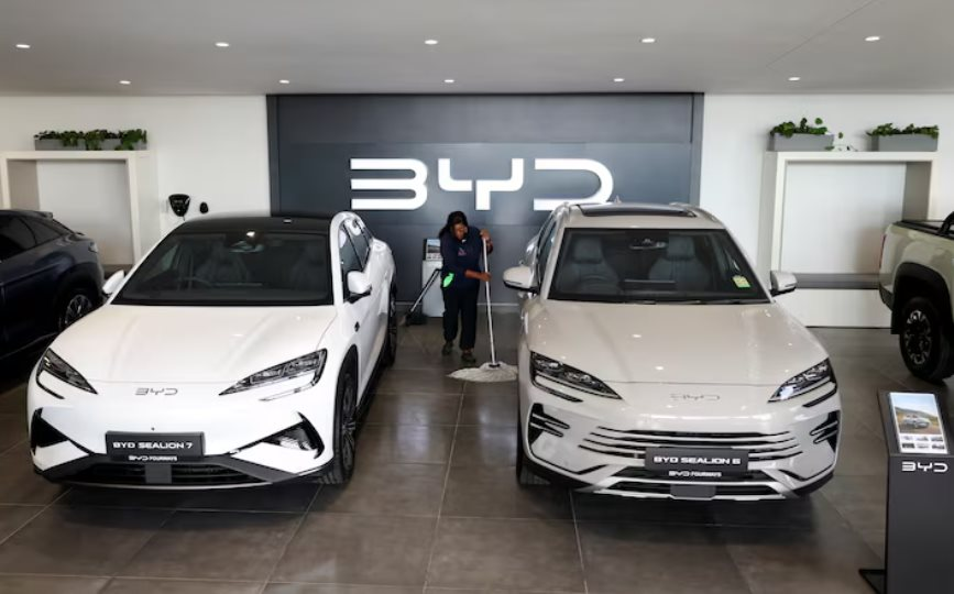 'Mắt thần' gi&aacute; 0 đồng của Trung Quốc: Thứ đang hủy hoại giấc mơ gi&uacute;p Tesla thu 1.000 tỷ USD kh&ocirc;ng phải nhờ xe điện của Elon Musk- Ảnh 2.