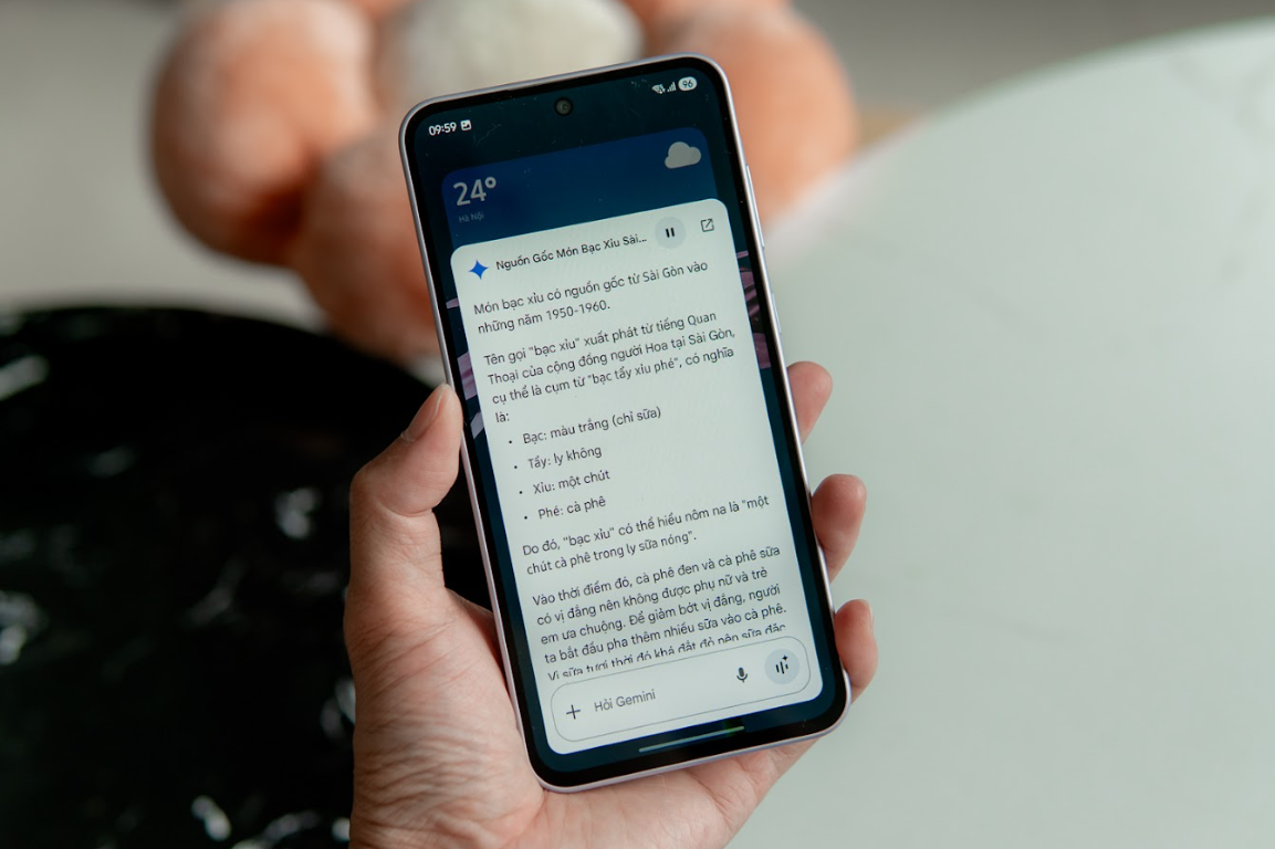 Nhờ AI tr&ecirc;n Galaxy A series mới, bạn c&oacute; thể l&ecirc;n đường du lịch h&egrave; ngay v&agrave; lu&ocirc;n chẳng cần s&aacute;ch hướng dẫn- Ảnh 2.