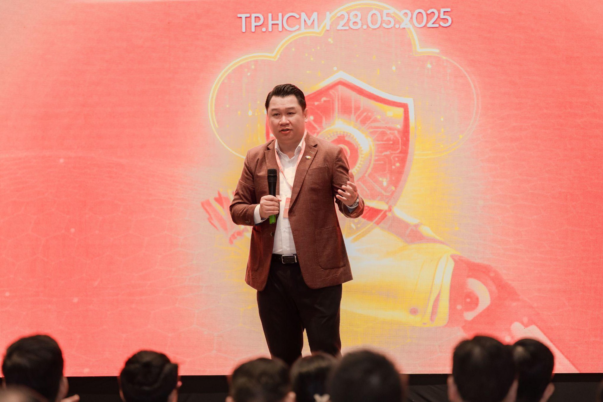 FPT và Palo Alto Networks “hiến kế” bảo mật cho doanh nghiệp- Ảnh 1. FPT và Palo Alto Networks “hiến kế” bảo mật cho doanh nghiệp- Ảnh 1.