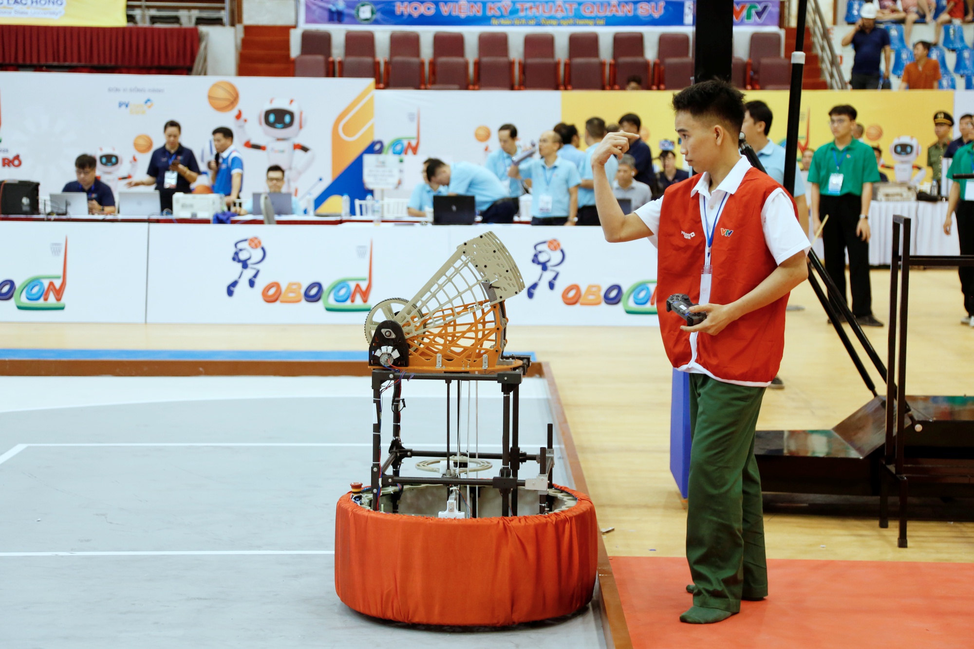 Robocon Việt Nam 2025: Các đội mạnh trở lại đầy ấn tượng tại vòng sơ tuyển- Ảnh 13. Robocon Việt Nam 2025: Các đội mạnh trở lại đầy ấn tượng tại vòng sơ tuyển- Ảnh 13.