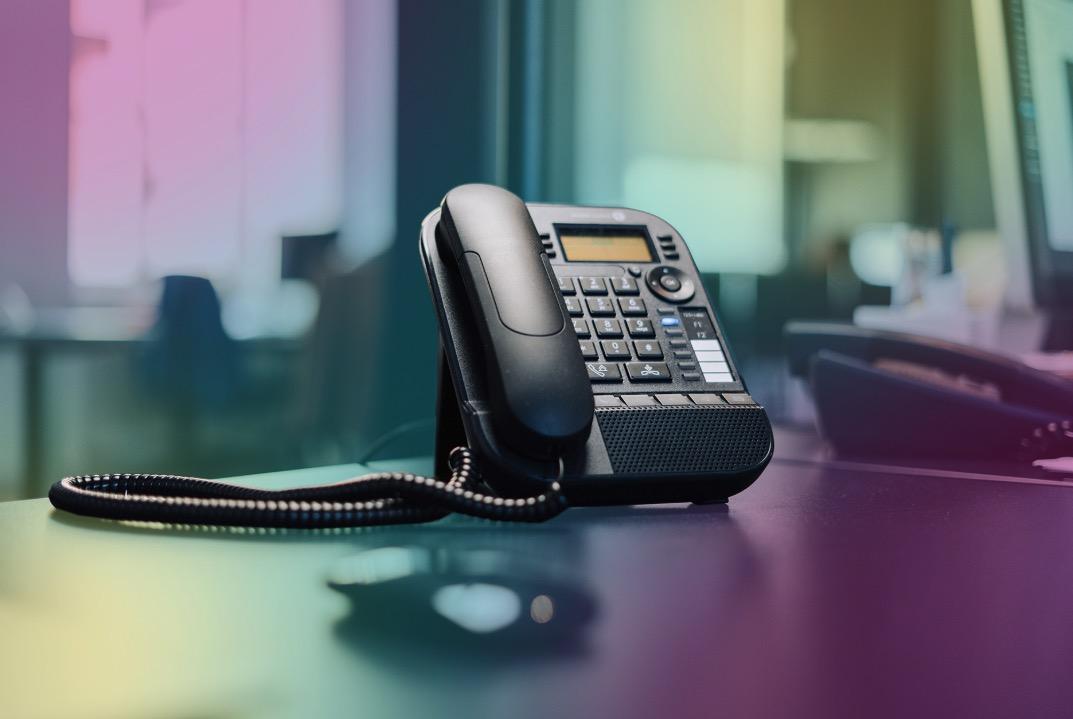 Điện thoại bàn: Tưởng như đồ cổ nhưng smartphone vẫn chưa thể thay thế suốt hàng thập kỷ- Ảnh 1. Điện thoại bàn: Tưởng như đồ cổ nhưng smartphone vẫn chưa thể thay thế suốt hàng thập kỷ- Ảnh 1.