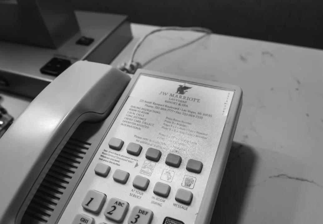 Điện thoại bàn: Tưởng như đồ cổ nhưng smartphone vẫn chưa thể thay thế suốt hàng thập kỷ- Ảnh 2. Điện thoại bàn: Tưởng như đồ cổ nhưng smartphone vẫn chưa thể thay thế suốt hàng thập kỷ- Ảnh 2.