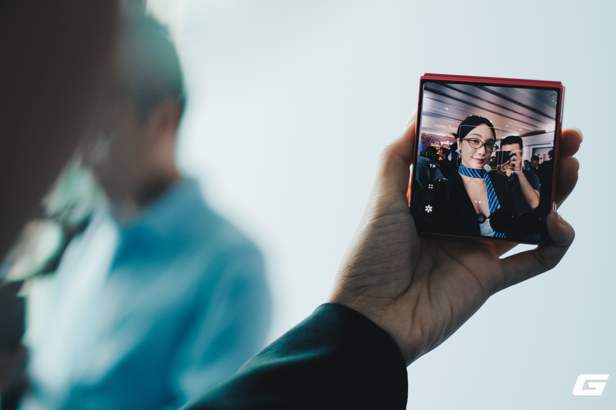 Trên tay Galaxy Z Flip7: Biểu tượng thời trang nay càng trở nên Trên tay Galaxy Z Flip7: Biểu tượng thời trang nay càng trở nên