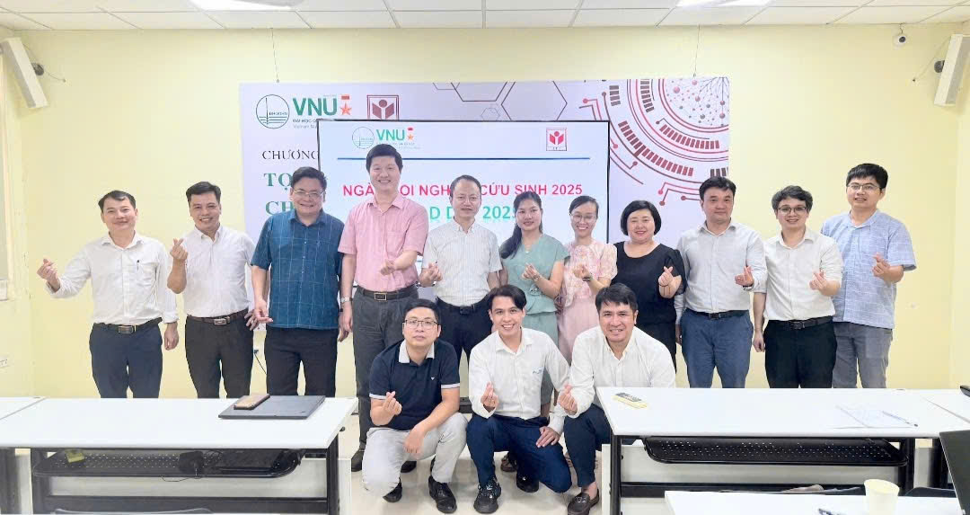 PGS.TS L&ecirc; Ho&agrave;ng Sơn: Better Choice Awards cần ưu ti&ecirc;n c&aacute;c sản phẩm c&ocirc;ng nghệ &ldquo;Make in Vietnam&rdquo;, với h&agrave;m lượng chất x&aacute;m cao do người Việt l&agrave;m chủ- Ảnh 7.