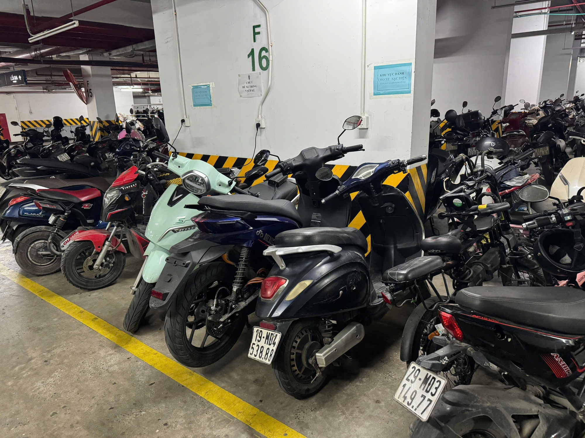 'Cấm xe xăng, xe điện muốn đi xa hơn th&igrave; đừng tự chế pin m&agrave; h&atilde;y chờ h&agrave;ng ch&iacute;nh h&atilde;ng'- Ảnh 10.