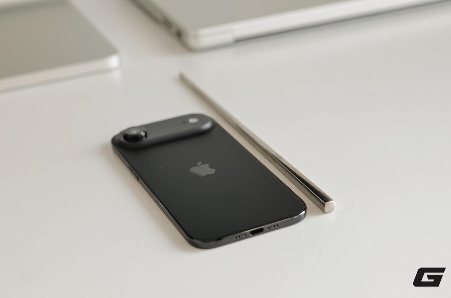 Nếu 5,6 mm chưa đủ thuyết phục, h&atilde;y xem bộ ảnh n&agrave;y để thấy những vật nhỏ b&eacute; quanh ta bỗng to lớn bất thường cạnh iPhone Air- Ảnh 4.