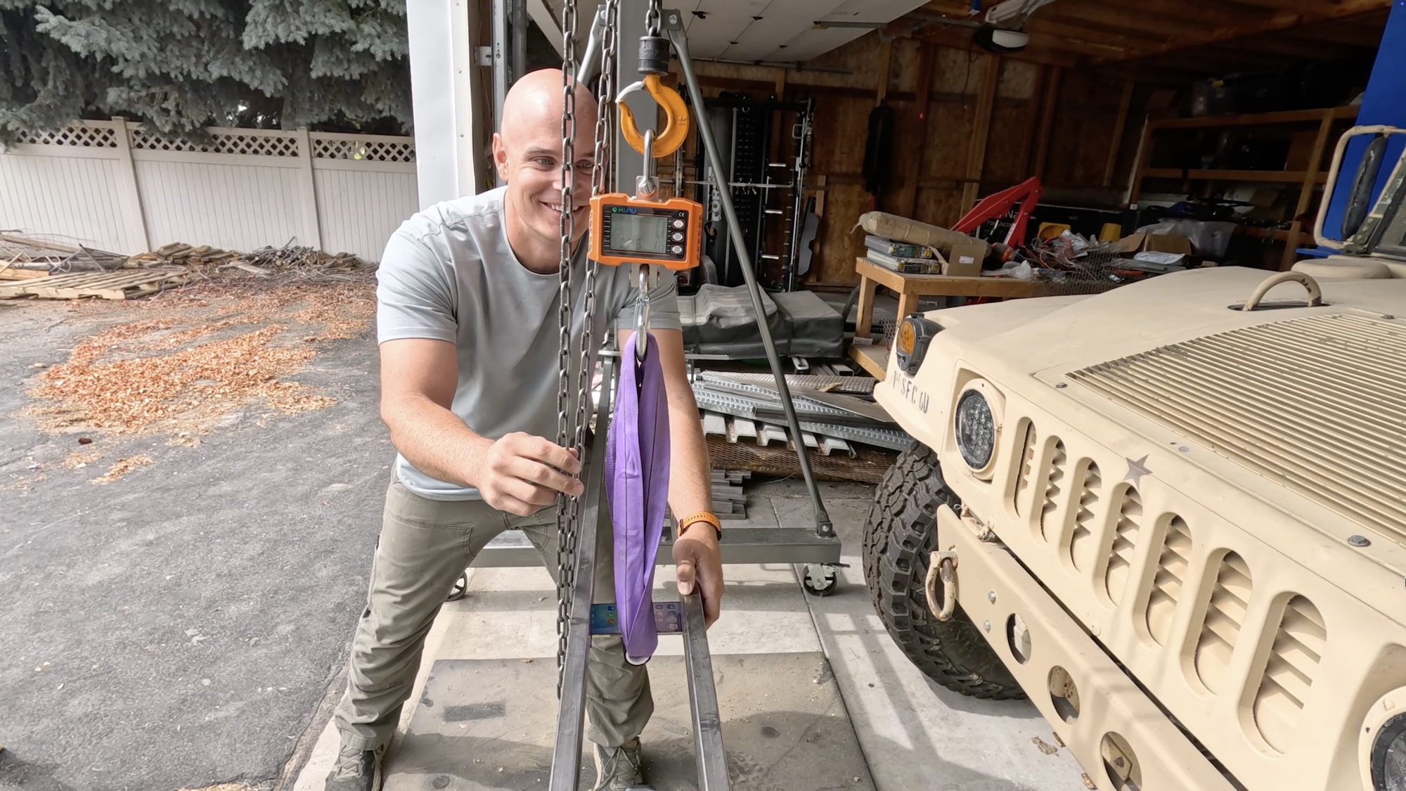 iPhone Air mỏng dính nhưng không thể bẻ gãy, phải dùng máy áp lực gần 100kg mới chịu cong- Ảnh 4. iPhone Air mỏng dính nhưng không thể bẻ gãy, phải dùng máy áp lực gần 100kg mới chịu cong- Ảnh 4.