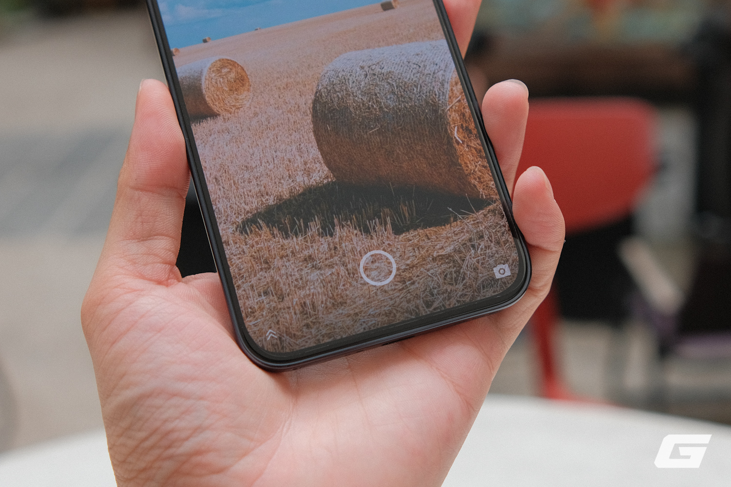 Đây là 'iPhone Air' của người lương 5 triệu- Ảnh 9. Đây là 'iPhone Air' của người lương 5 triệu- Ảnh 9.