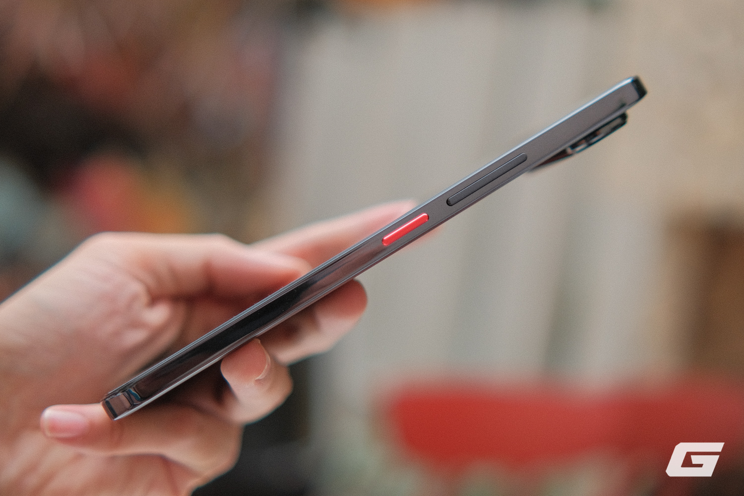 Đây là 'iPhone Air' của người lương 5 triệu- Ảnh 4. Đây là 'iPhone Air' của người lương 5 triệu- Ảnh 4.