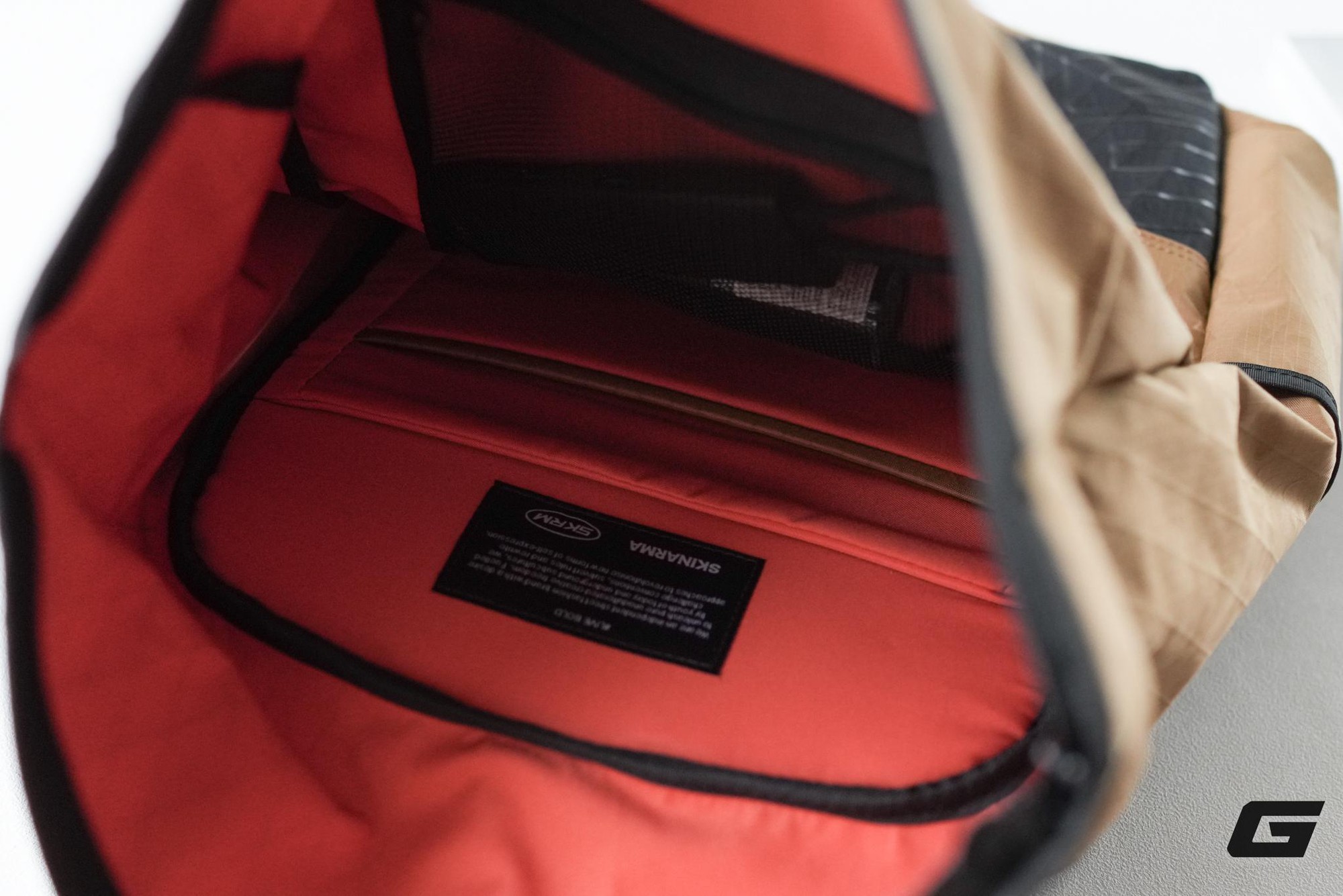 Tr&ecirc;n tay Skinarma JAGER Backpack: Balo streetwear si&ecirc;u ngầu đến từ Singapore- Ảnh 10.