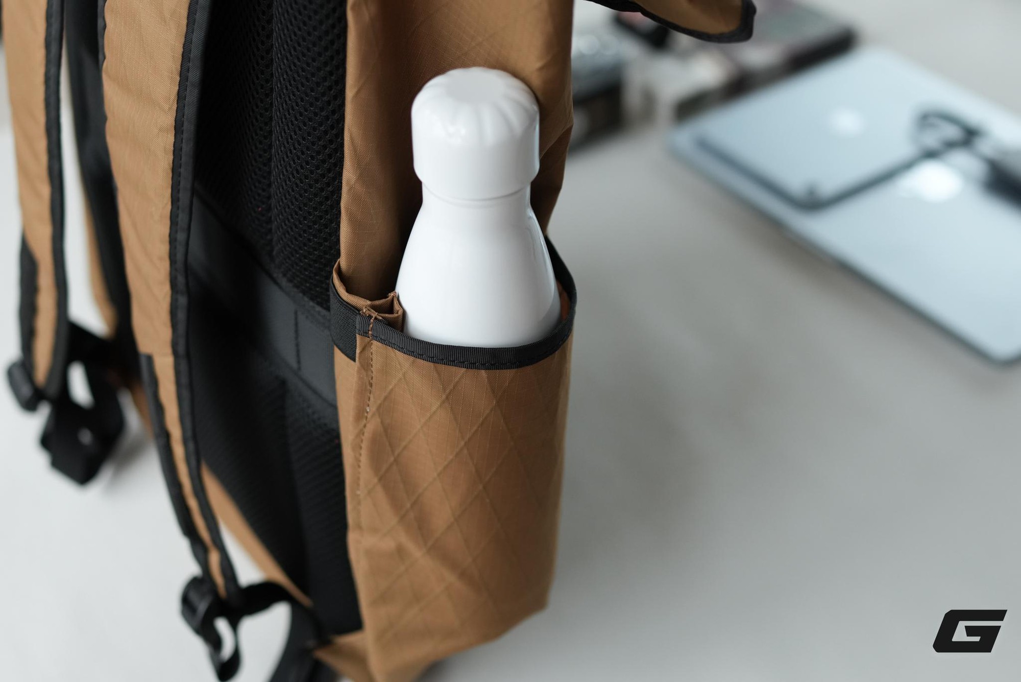 Tr&ecirc;n tay Skinarma JAGER Backpack: Balo streetwear si&ecirc;u ngầu đến từ Singapore- Ảnh 14.