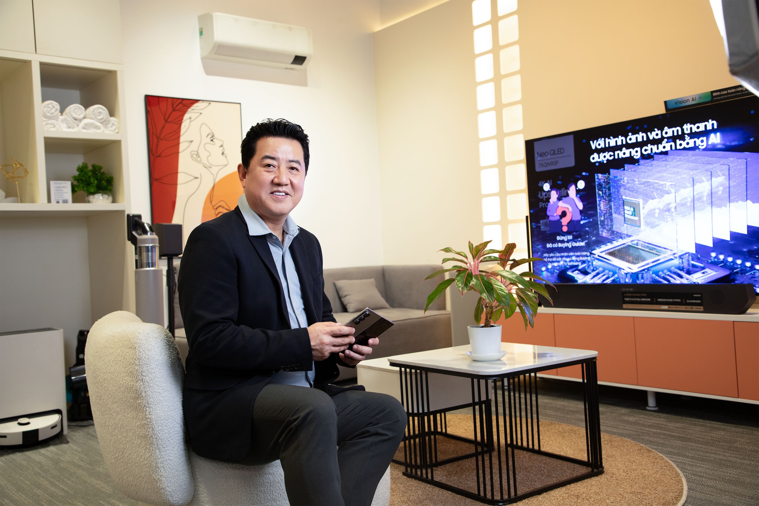 Tr&ograve; chuyện c&ugrave;ng TGĐ Samsung Việt Nam: Trợ l&yacute; AI tiếng Việt với giao diện tiếng Việt sẽ c&oacute; trong năm nay - Ảnh 1.