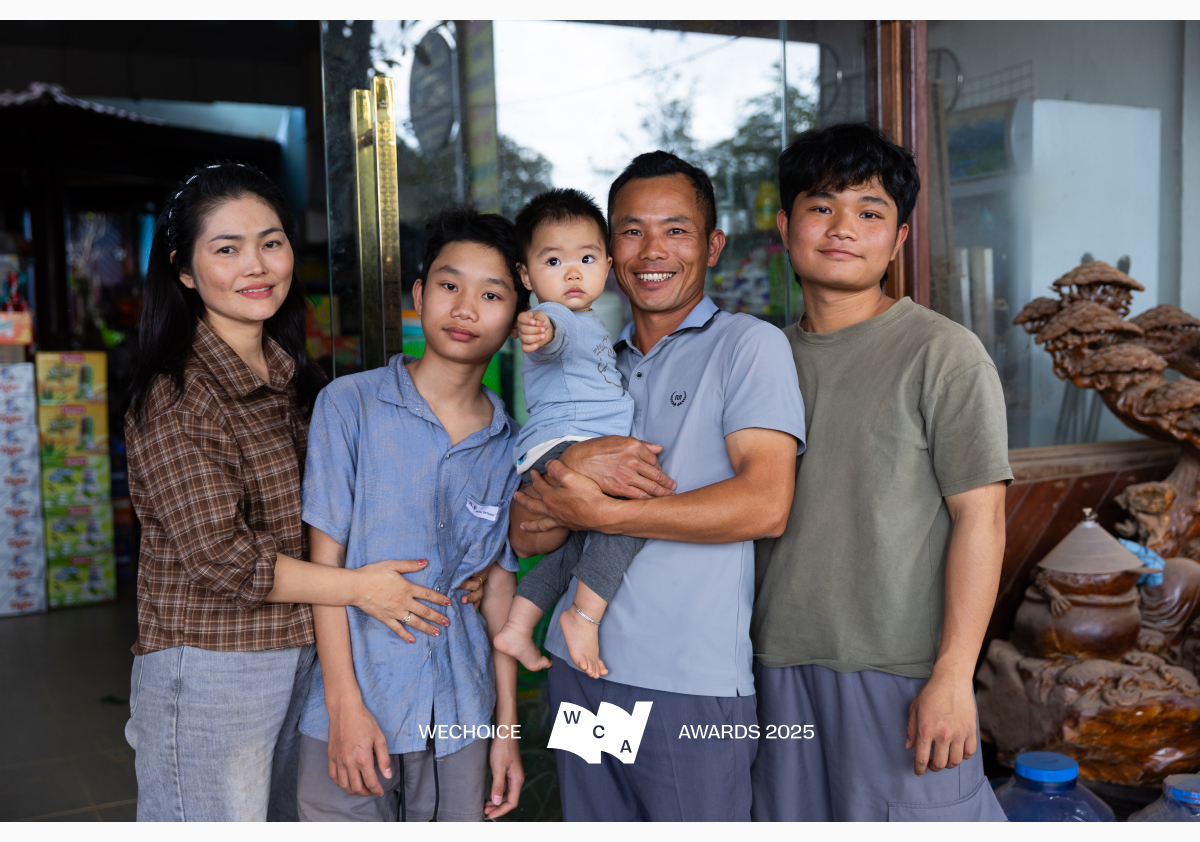 Không có phương án B: Cuộc cứu người phi thường giữa dòng lũ bằng chiếc drone phun thuốc- Ảnh 20. Không có phương án B: Cuộc cứu người phi thường giữa dòng lũ bằng chiếc drone phun thuốc- Ảnh 20.