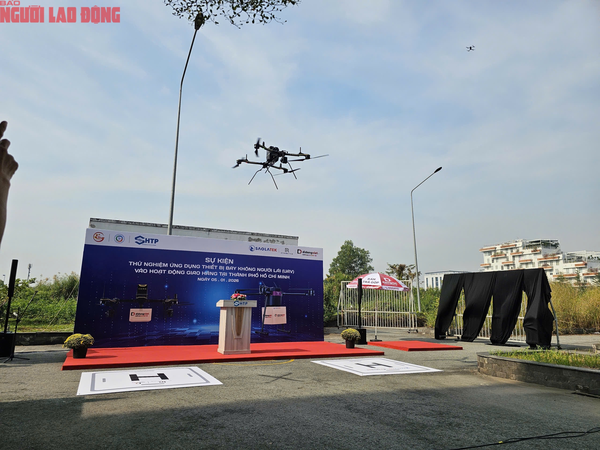 Chính thức thử nghiệm giao hàng bằng drone tại TPHCM - Ảnh 4.