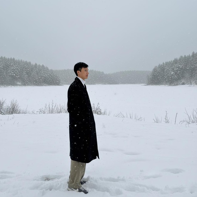 Điểm lại những trend AI "làm mưa làm gió" mạng xã hội năm 2025 - Ảnh 3. Điểm lại những trend AI "làm mưa làm gió" mạng xã hội năm 2025 - Ảnh 3.