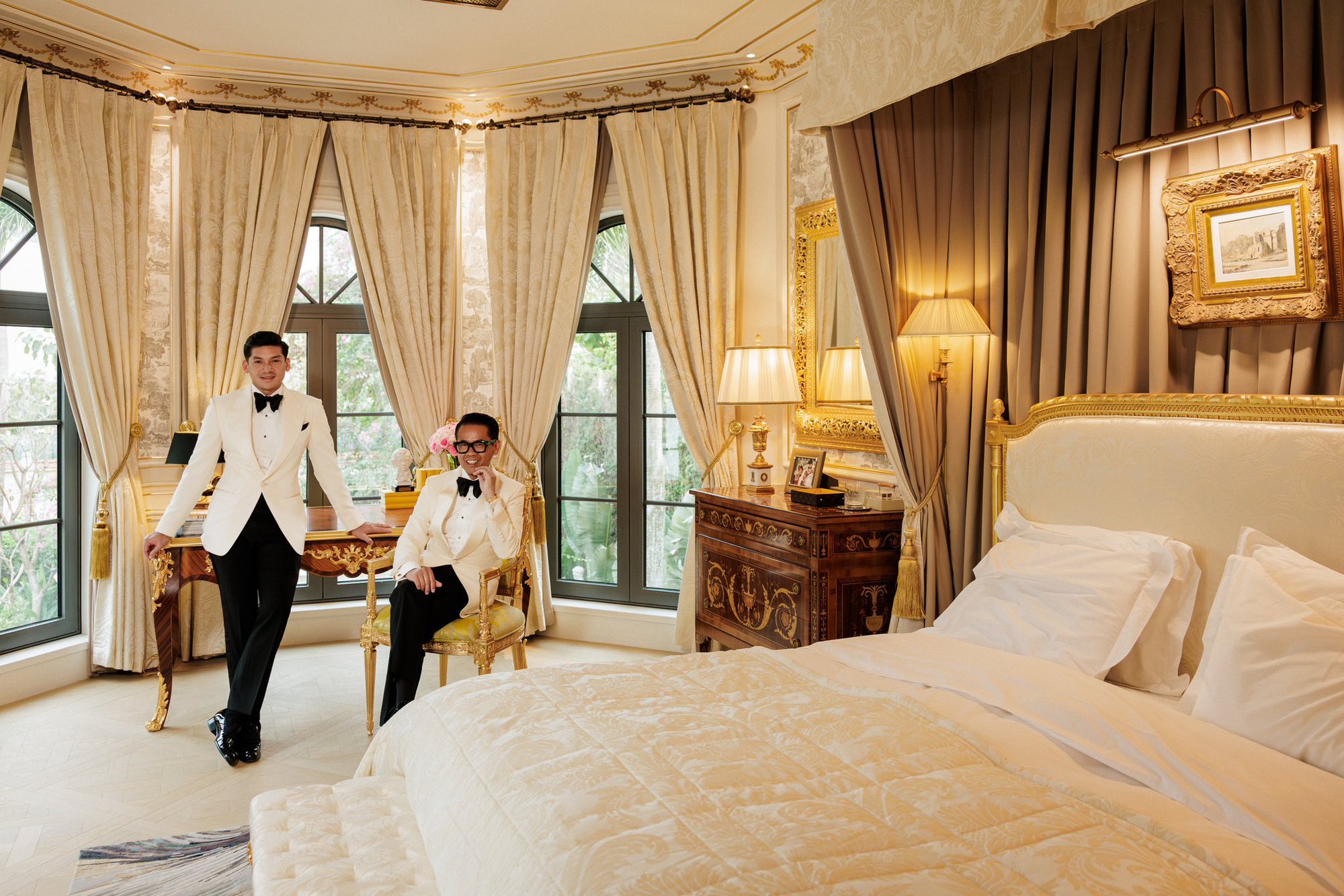 Biệt thự triệu đô ở TP.HCM của Thái Công bị chê "nhìn thôi đã thấy mệt" - Ảnh 4. Biệt thự triệu đô ở TP.HCM của Thái Công bị chê "nhìn thôi đã thấy mệt" - Ảnh 4.