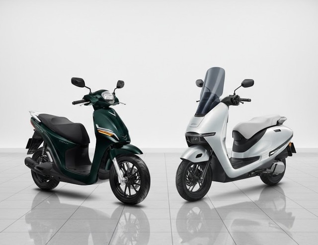 Thế đua 'song mã' dần hình thành trên thị trường xe máy Việt Nam: Ông trùm sở hữu 85% thị phần liệu có hụt hơi trước thương hiệu nội địa đang lên?- Ảnh 1. Thế đua 'song mã' dần hình thành trên thị trường xe máy Việt Nam: Ông trùm sở hữu 85% thị phần liệu có hụt hơi trước thương hiệu nội địa đang lên?- Ảnh 1.