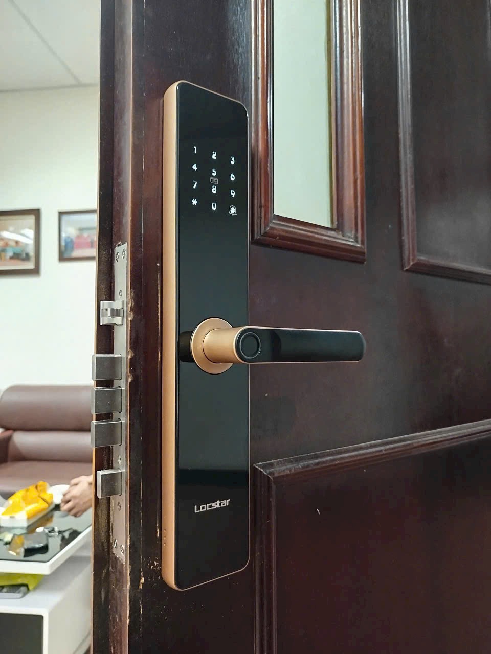 PTU Smarthome phân phối khoá cửa vân tay, khoá thông minh cao cấp uy tín chính hãng - Ảnh 2. PTU Smarthome phân phối khoá cửa vân tay, khoá thông minh cao cấp uy tín chính hãng - Ảnh 2.