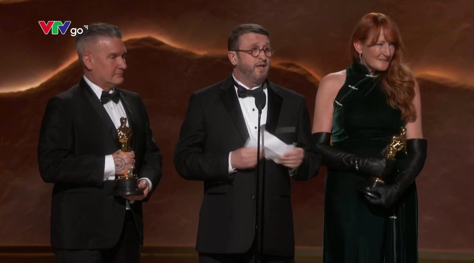 Oscar 2026: Phim của Leonardo DiCaprio thắng lớn, Timothée Chalamet không thể chạm tay đến tượng vàng- Ảnh 24. Oscar 2026: Phim của Leonardo DiCaprio thắng lớn, Timothée Chalamet không thể chạm tay đến tượng vàng- Ảnh 24.