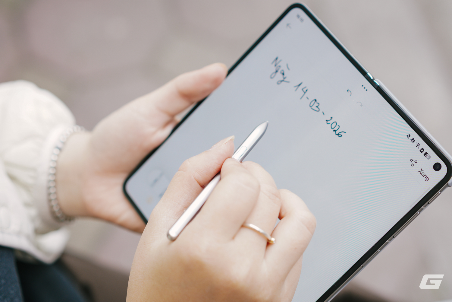 Đánh giá smartphone gập OPPO Find N6: Sự tỉ mỉ trong từng đường nét nhỏ - Ảnh 10.